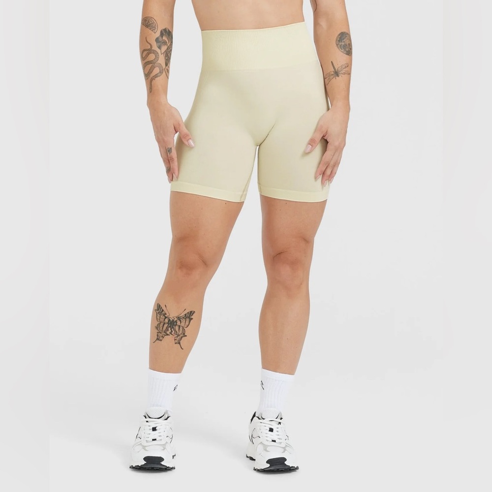Oner active Effortless Seamless Shorts | Vanilla - M